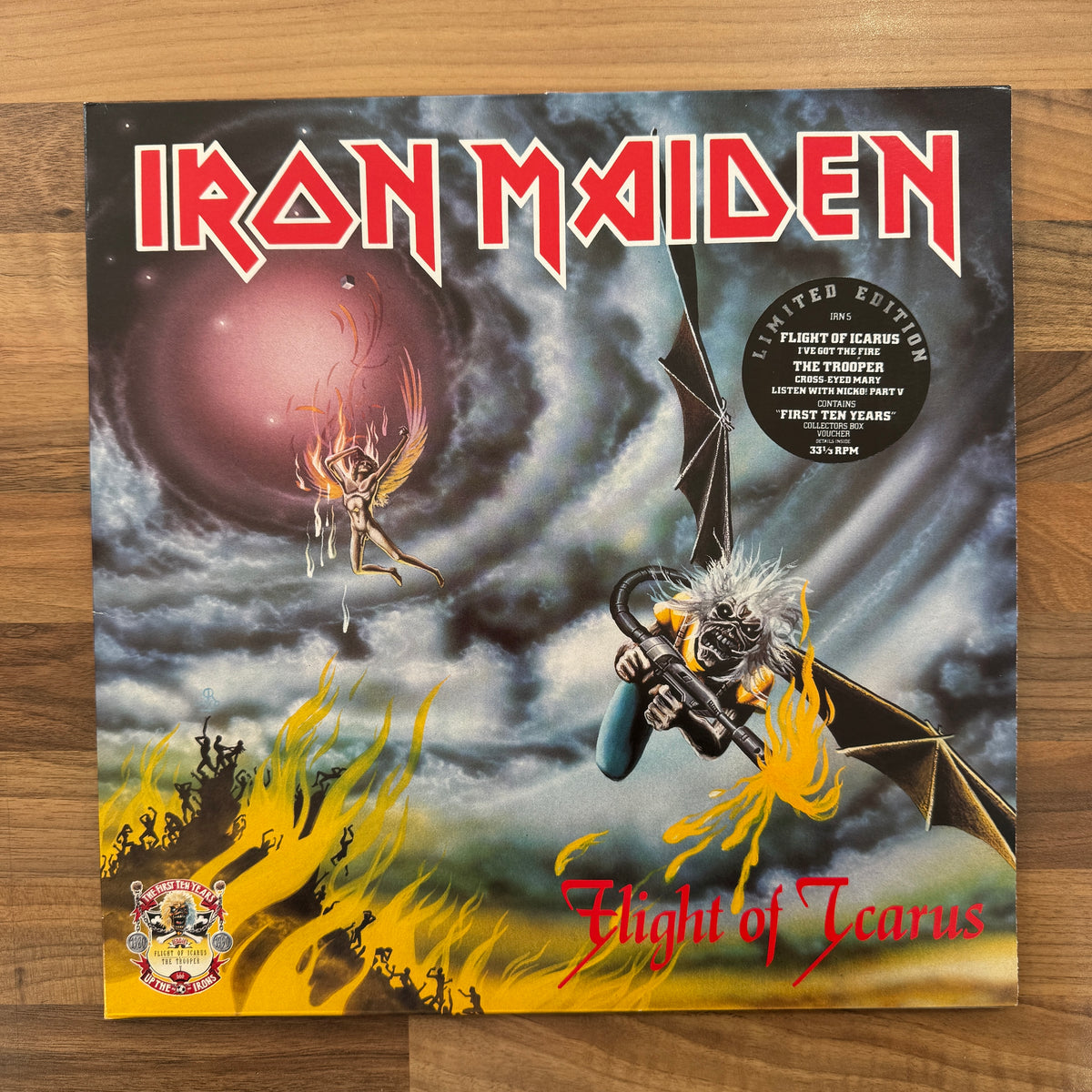 Iron Maiden – Flight Of Icarus · The Trooper