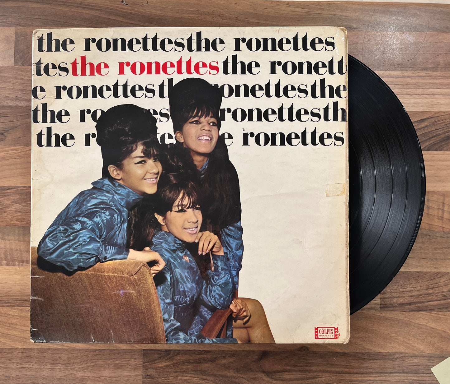 The Ronettes – The Ronettes Featuring Veronica